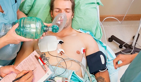 Curso Superior Universitario en Actualización en Actuaciones de Enfermería ante el Paciente Crítico