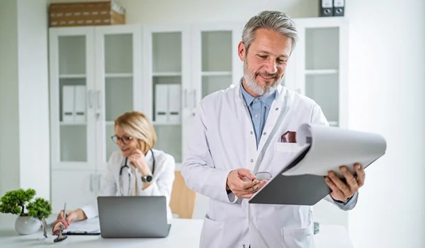 Experto Universitario en Gestión Administrativa, Atención al Paciente y Confidencialidad en Entornos Sanitarios