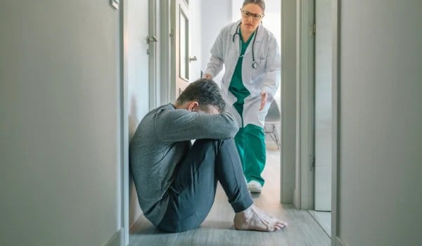 Experto Universitario en Cuidados ante Urgencias y Emergencias en Salud Mental