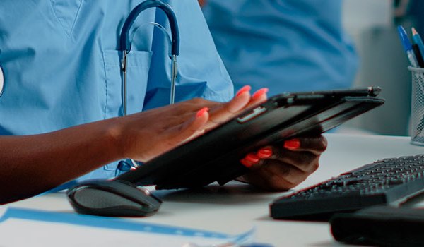 Experto Universitario en Recursos Digitales para la Práctica Asistencial