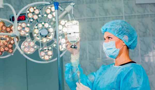 Curso Superior Universitario en riesgos derivados del trabajo de enfermería en quirófano y medidas preventivas