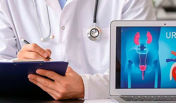 Especialista Universitario en Cuidados al Enfermo Crítico con Patología Nefrológica