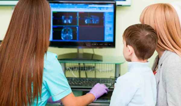 Curso Superior Universitario en Endocrinología Infantil