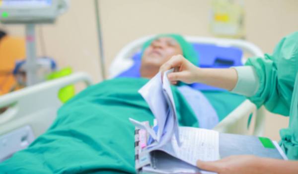 Curso Superior Universitario en Técnicas de Enfermería ante el Paciente Crítico