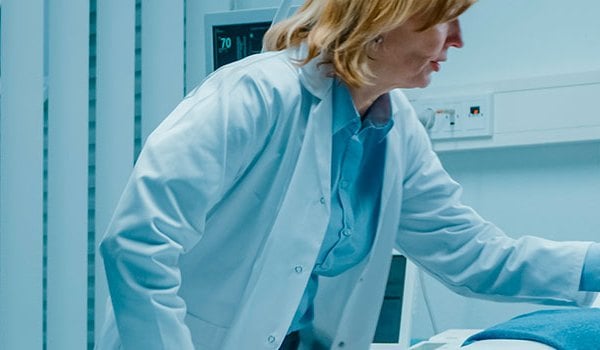 Experto Universitario Internacional en Enfermería de Cuidados Críticos y Emergencias