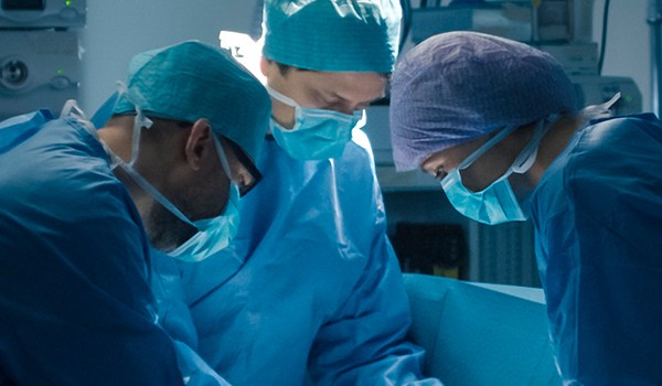 Curso Superior Universitario en Cirugía Quirúrgica. Abordaje Urgente en Atención Primaria