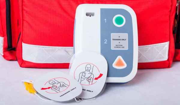 Curso Superior Universitario en Desfibrilador Semiautomático