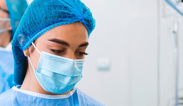 Curso de Riesgos Derivados del Trabajo de Enfermería en Quirófano y Medidas Preventivas