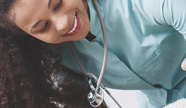 Curso Superior Universitario en Enfermería en Geriatría