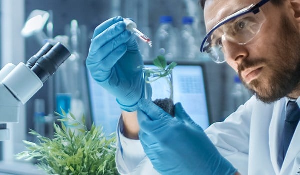 Máster de Formación Permanente en Industria Biofarmacéutica y Biotecnológica