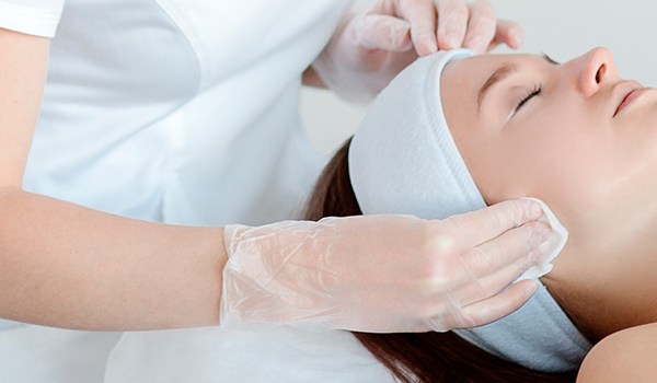 Máster de Formación Permanente en Enfermería Estética, Dermoestética y Capilar