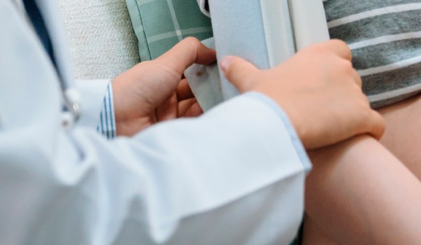 Curso de Evidencia Científica en la Práctica Clínica para Matronas. Consulta Preconcepcional y Embarazo