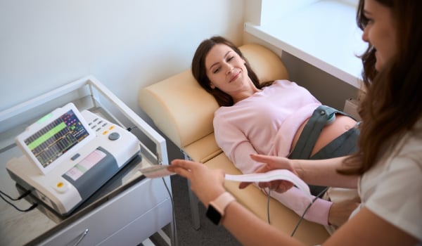 Experto Universitario en Práctica Basada en Evidencia y Monitoreo Fetal para Matronas