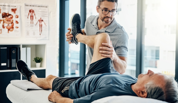 Curso de Auxiliar en Rehabilitación y Fisioterapia