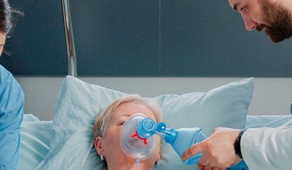 Experto Universitario en Cuidados al Enfermo Crítico con Patología Respiratoria