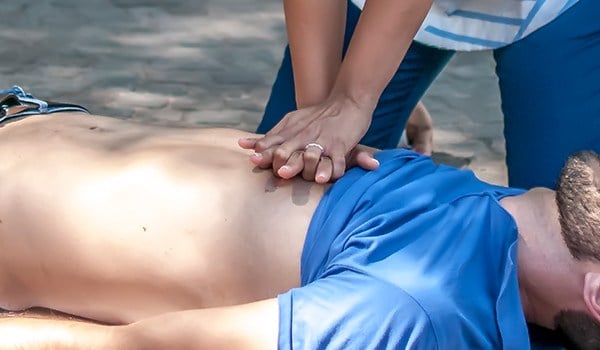 Certificado Universitario en Enfermería en Soporte Vital y Manejo Farmacológico en Urgencias