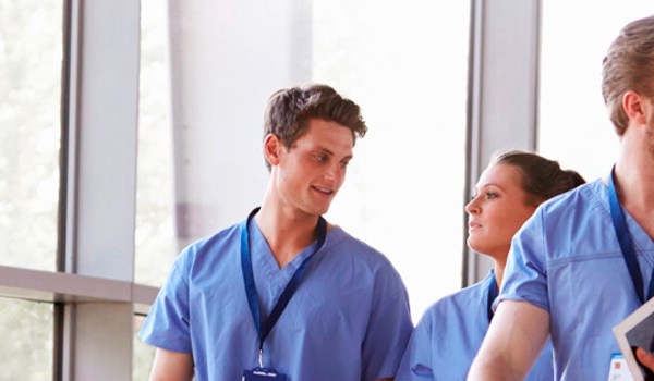 Curso de Actualización y Puesta al Día en Enfermería Básica y Avanzada