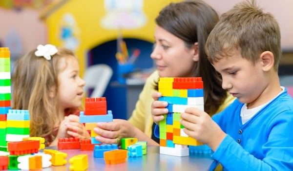 Curso Universitario en Auxiliar en Educación Infantil
