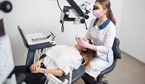 Curso Universitario en Endodoncia Clínica y Quirúrgica: Diagnóstico, Tratamiento y Manejo Integral