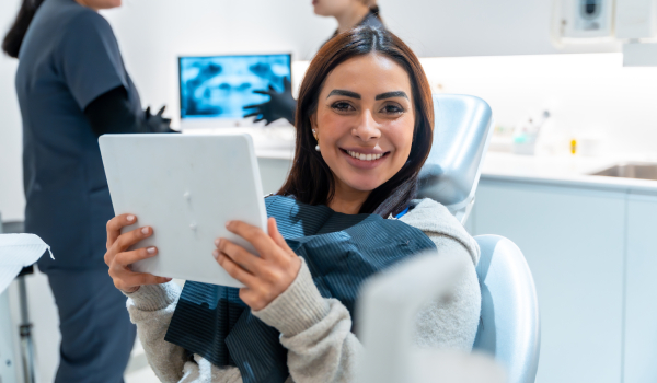 Curso Universitario Superior en Clínica Estética y Patología Oral Aplicada para Higienistas y Odontólogos