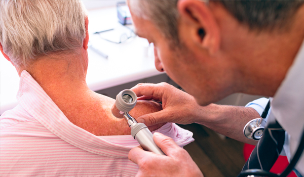 Curso Universitario Superior en Dermatología Geriátrica