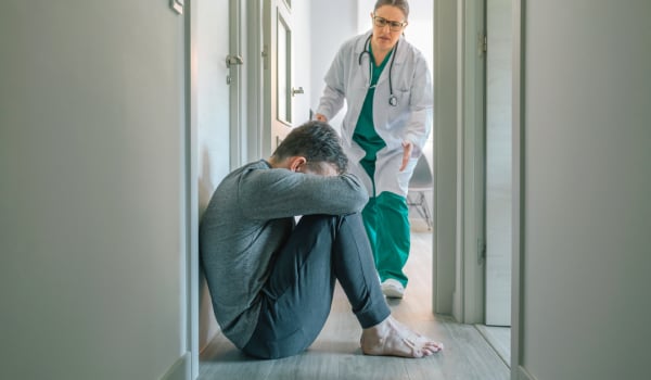 Experto Universitario en Cuidados ante Urgencias y Emergencias en Salud Mental