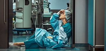 Curso Gratis de Burnout en la Enfermería de Quirófano